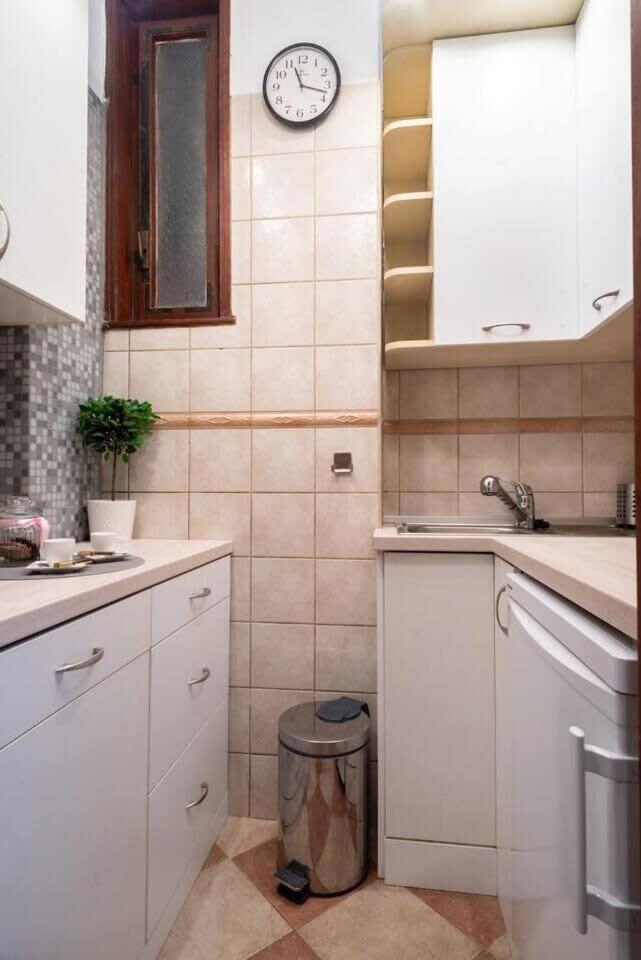 בודפשט Convenient Apartment In The Heart Of Downtown מראה חיצוני תמונה