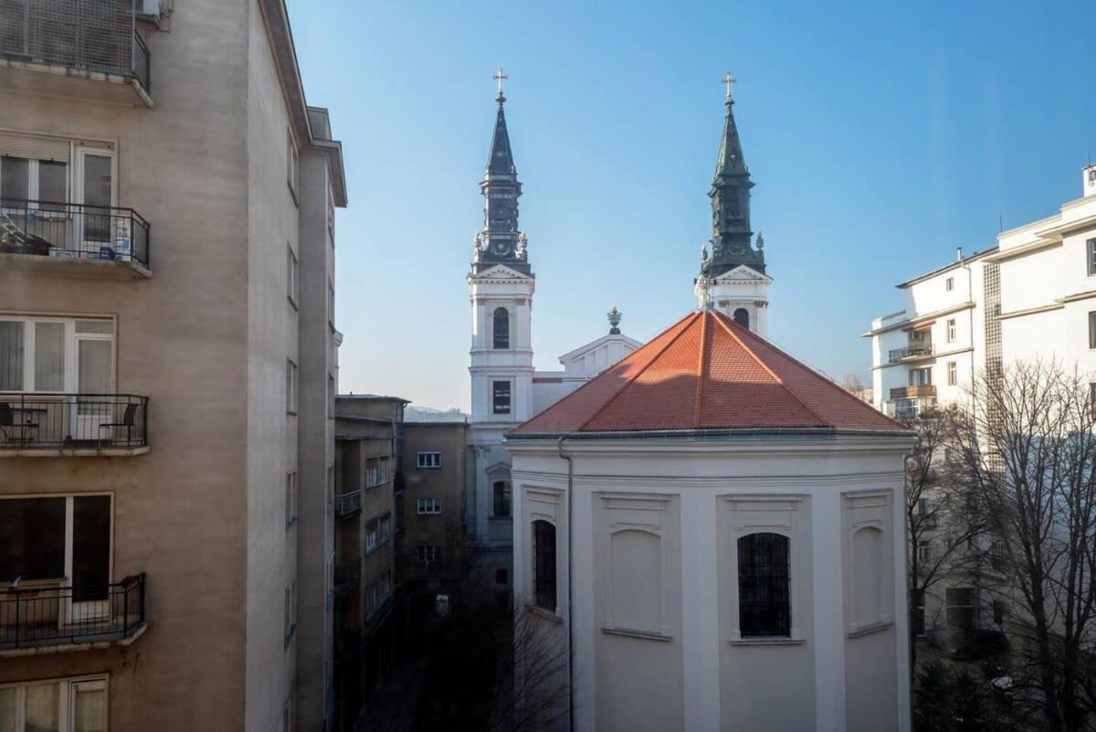 בודפשט Convenient Apartment In The Heart Of Downtown מראה חיצוני תמונה